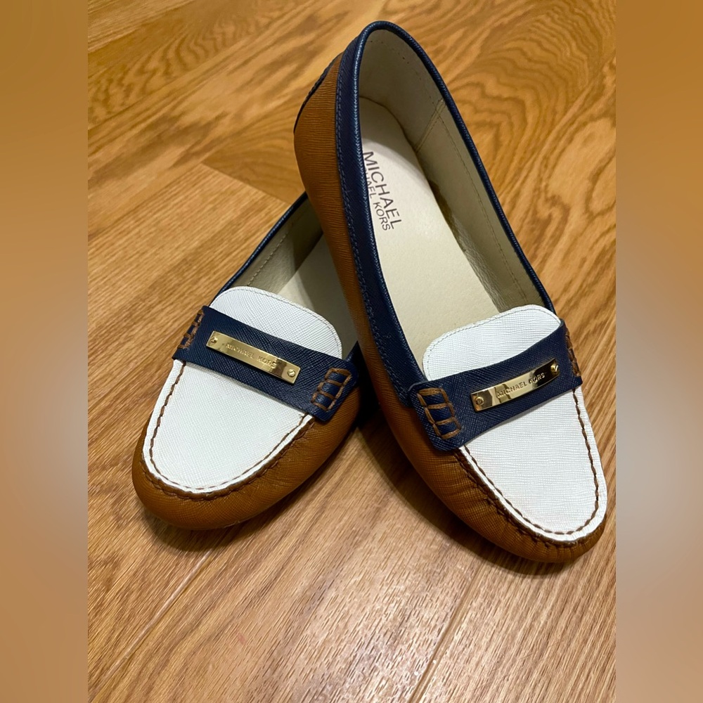 Michael Kors Flats Size 6.5